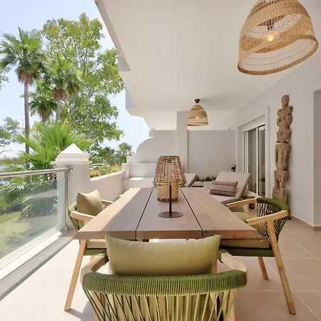 Astro Renovated & Seaview *