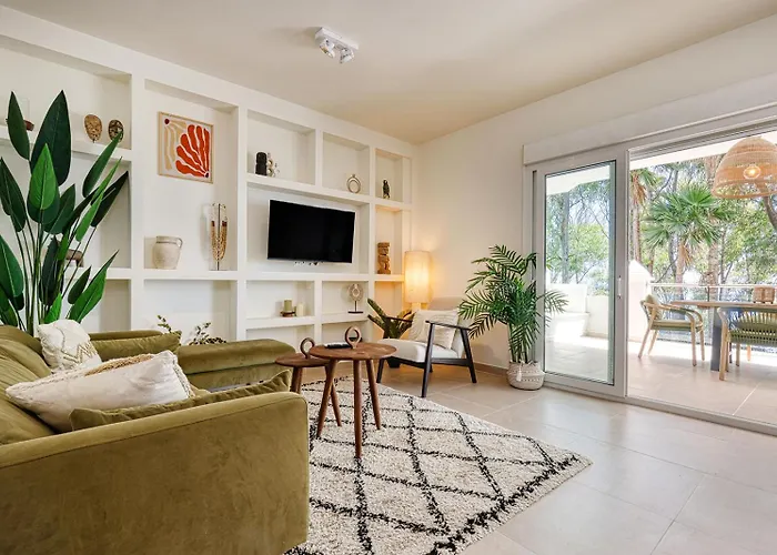 Astro Renovated & Seaview Estepona