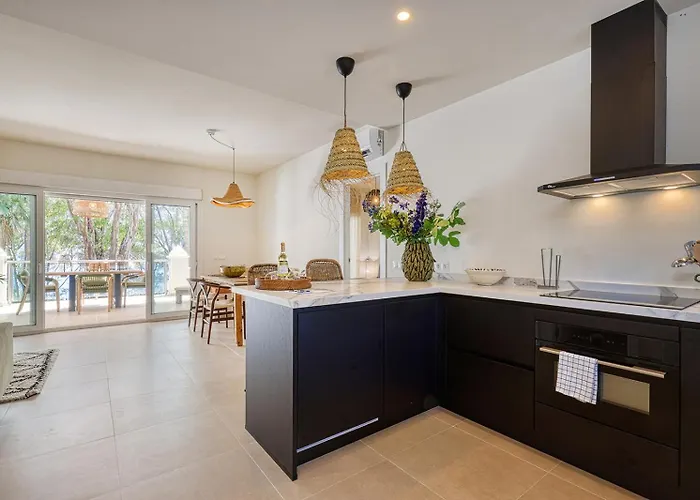 Astro Renovated & Seaview * Estepona