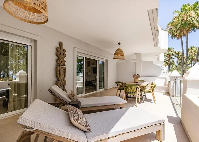 Astro Renovated & Seaview *