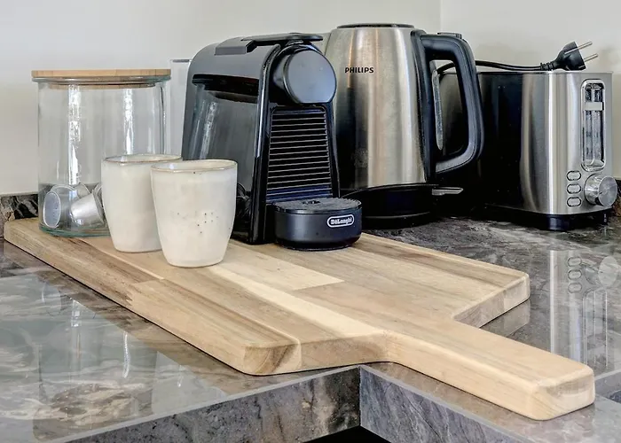 Astro Renovated & Seaview * 埃斯特波纳