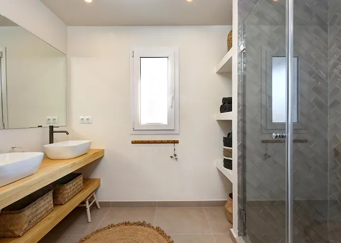 Astro Renovated & Seaview * 埃斯特波纳