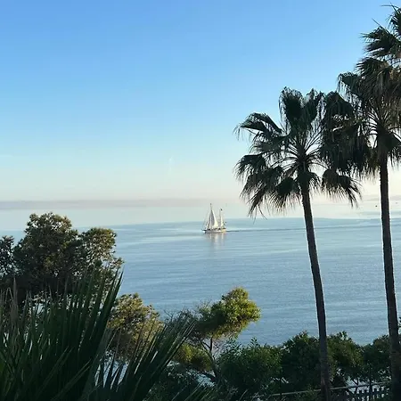 アパート Astro Renovated & Seaview