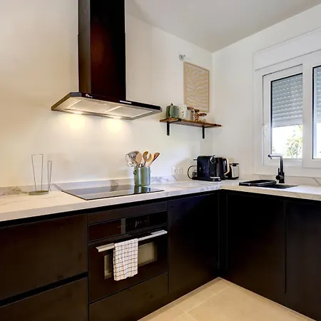Apartamento Astro Renovated & Seaview